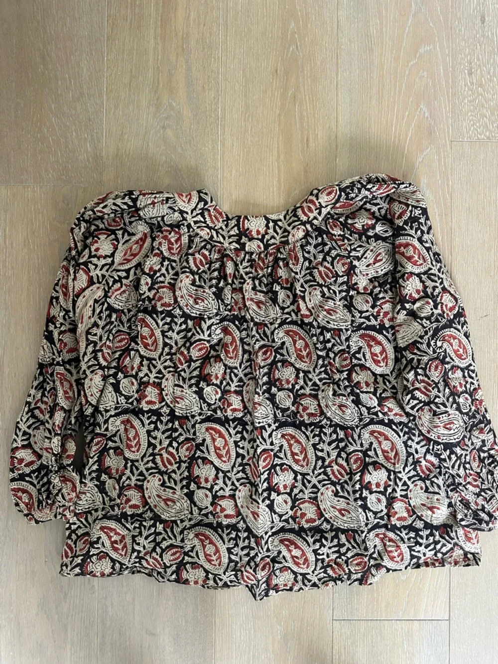 Emerson Fry Black Paisley Print V-Neck Blouse with Red and Cream Accents - Picture 4 of 4